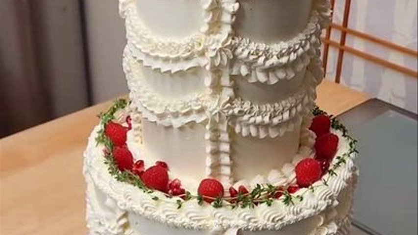 Vintage Fruit & Ruffle Wedding Cake
