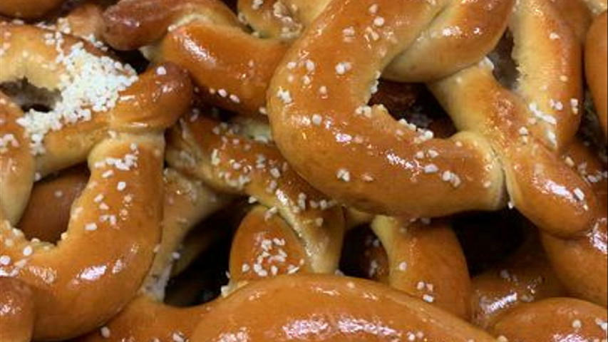 Top-Rated Wedding Catering in Canton, MI | Vassel’s Main Street Catering