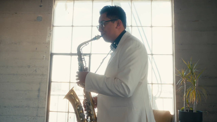 Can't Help Falling in Love - Sax Instrumental