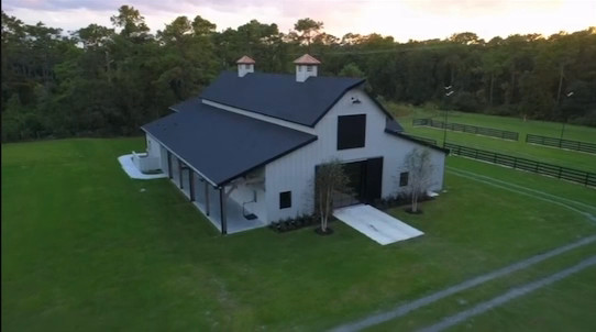 The Barn at Hidden Oaks Farm of Lake Mary