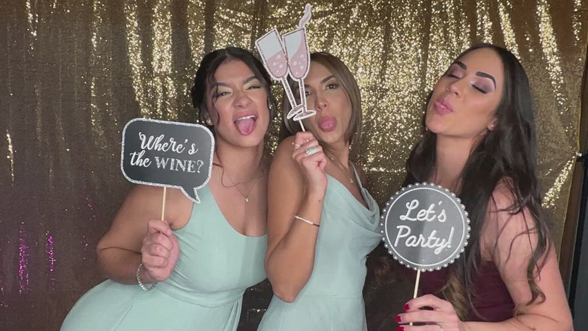 💍 “Your wedding, on repeat — shareable GIFs your guests will love.”