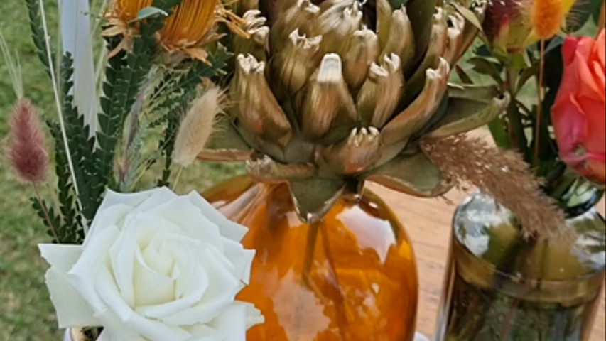 Intimate wedding in Tuscany