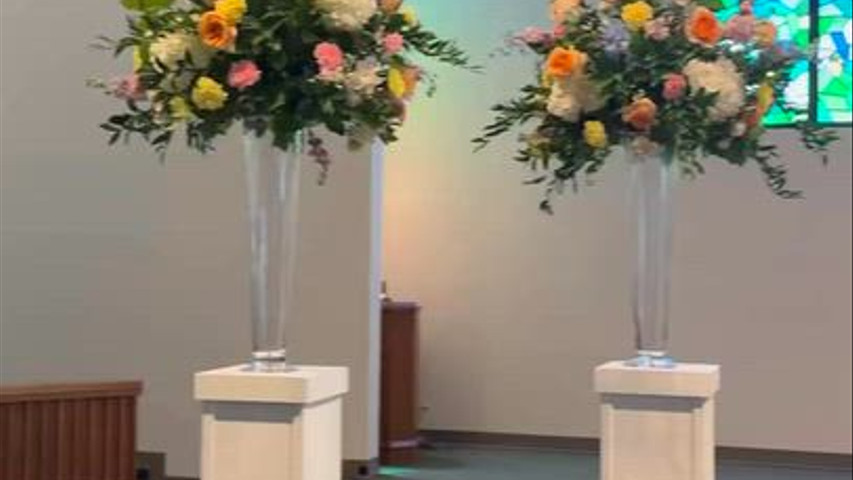 Ceremony to reception florals