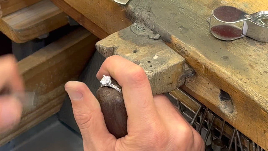 Mounting a Center Stone