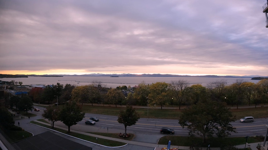 Hilton burlington sunset 12 1 21 v1 2 164694299846400