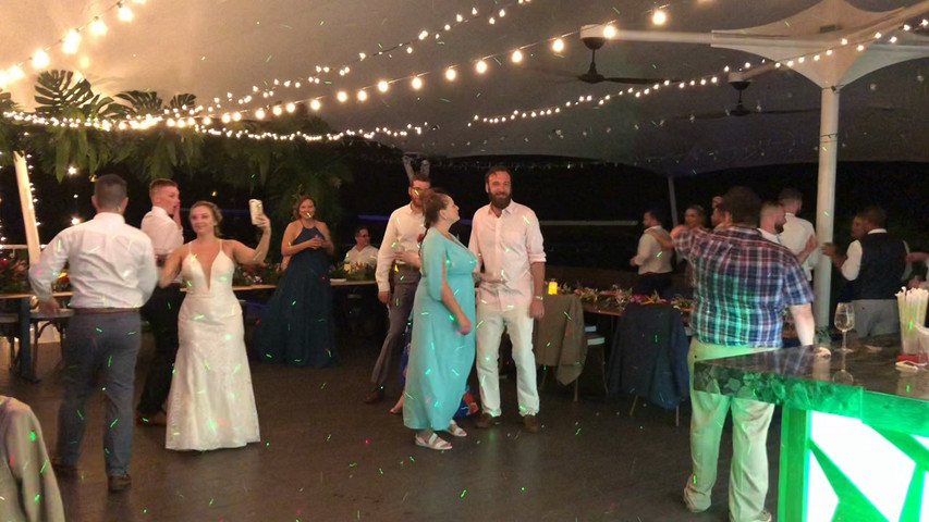 Aponte Conga Line ! 