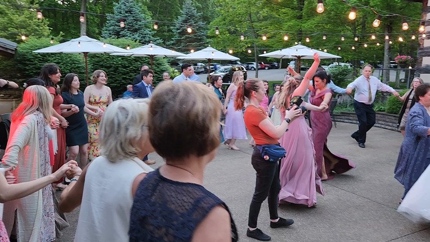 Tarrantella video outdoor wedding 
