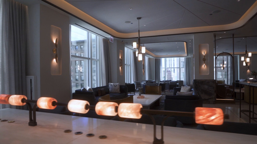 Bar & Study Virtual Tour