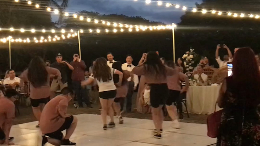 Off-the-hook wedding at Kualoa!