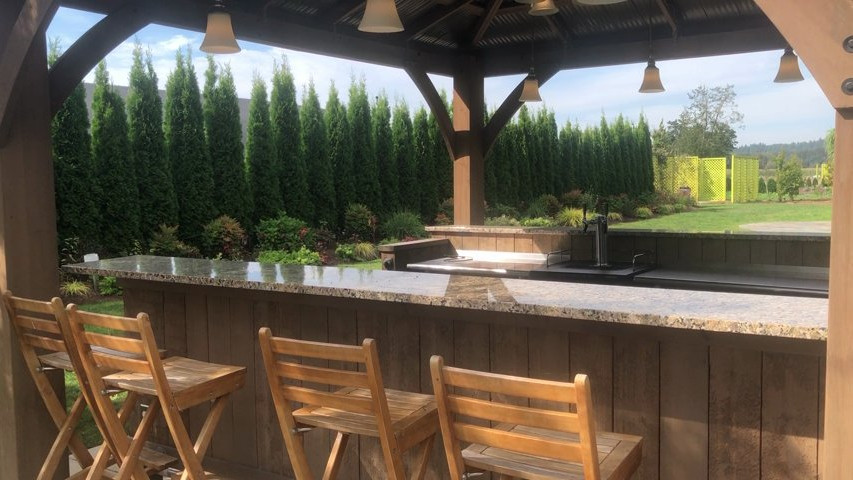 Grass Lawn Bar Area II
