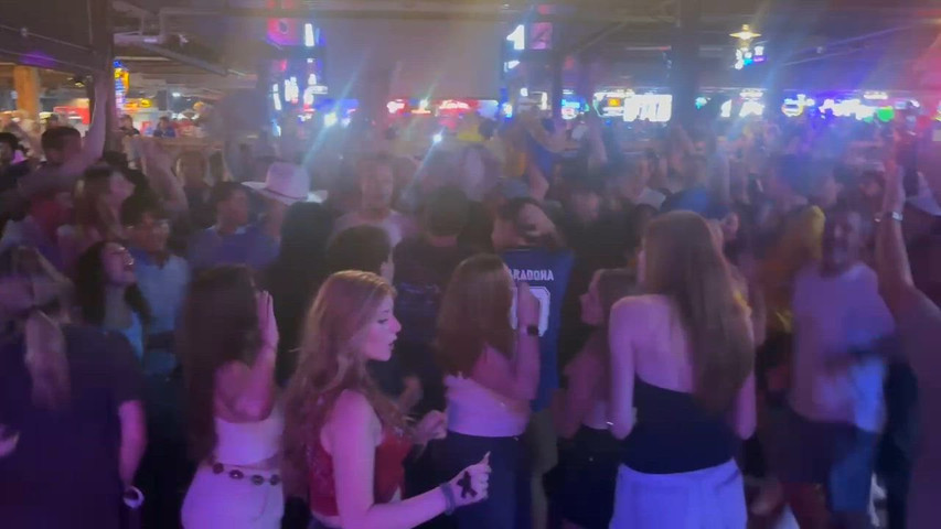 Southern Chrome - Sweet Caroline