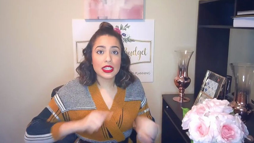 What Does a Wedding Planner Do? 