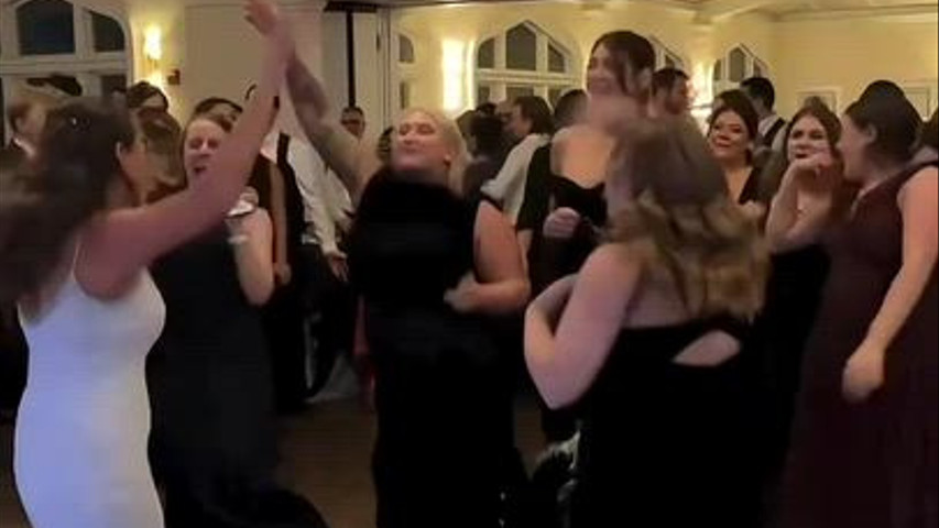 New Year's Eve Wedding at Whitby Castle | Floral Design by Vika Florals