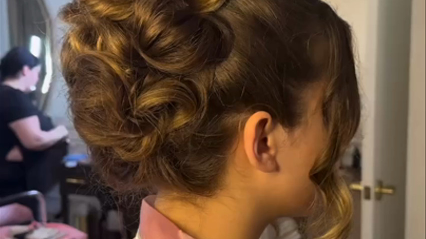 Piled up bun