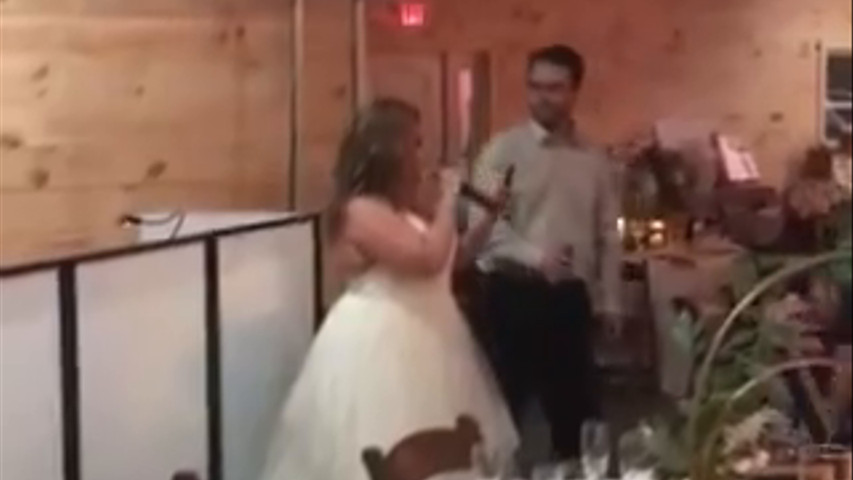 IMPROMPTU KARAOKE 