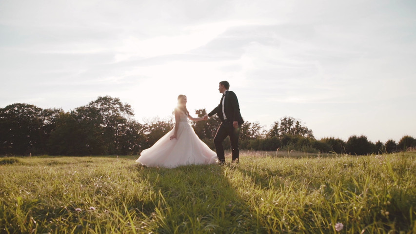 Envision your wedding at Finger Lakes Treehouse