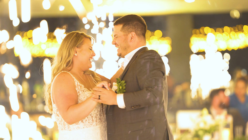 Create picture-perfect wedding memories in beachfront locales.