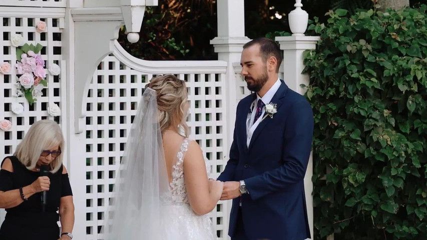 83 Weddings 