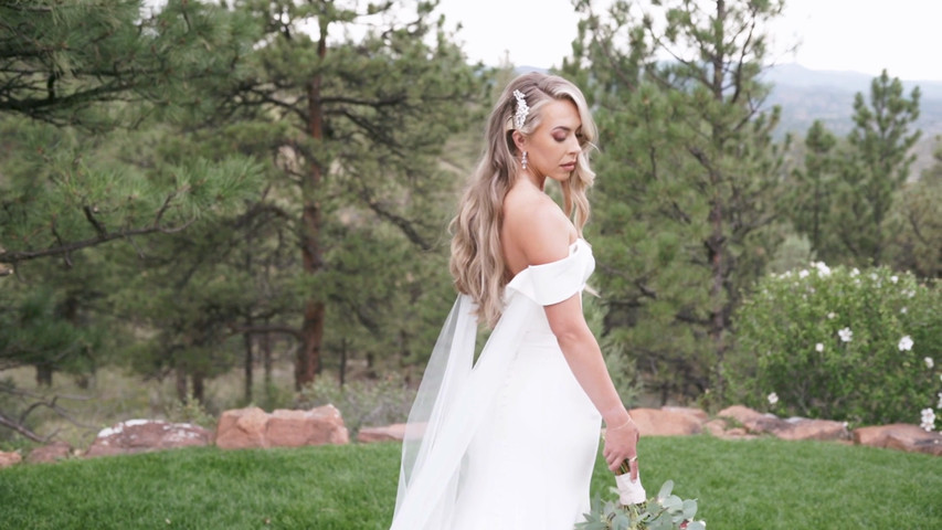 Hayley & Tony social media edit