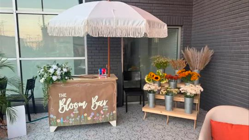 BLOOM BAR