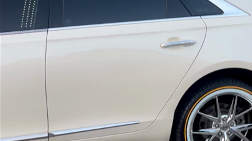 I. G Rolls-Royce limos service
