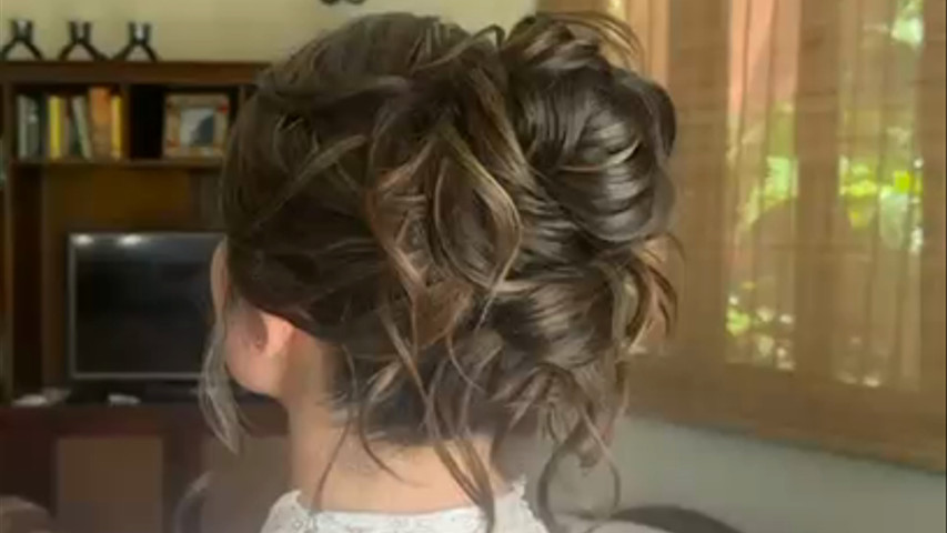 BRIDAL HAIRSTYLE 