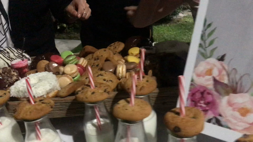 Sweet Tables