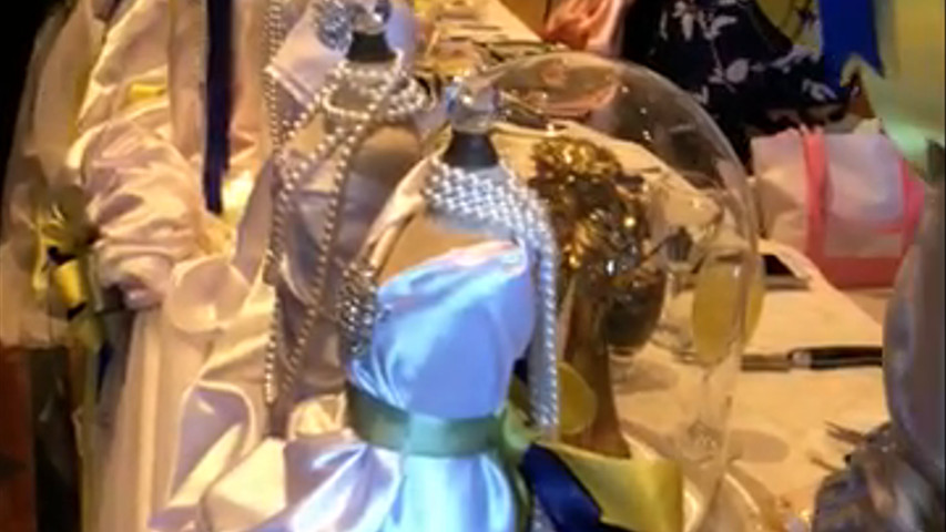 Dress the Dressform Game