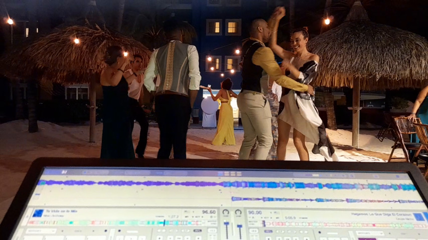 Dj Dry hire services in Curacao , Willemstad