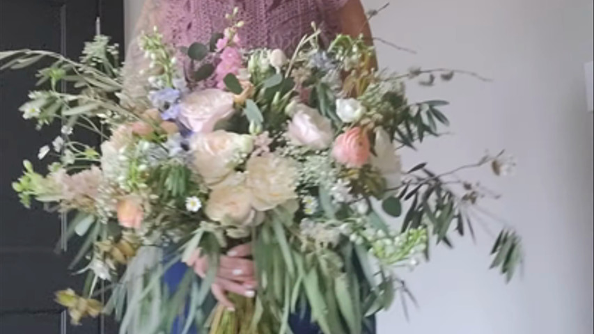 Wildflower-inspired bouquet