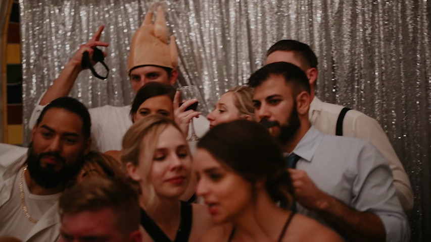 KiKi Creates Photo Booth Video 