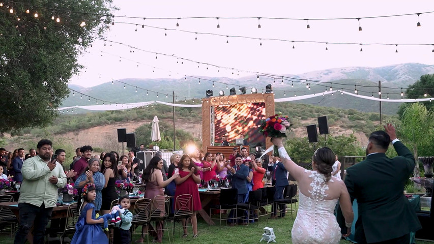 Alejandra & Javier | A Love That Came Home