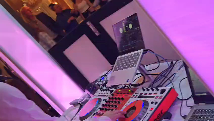 DJ Tierrez