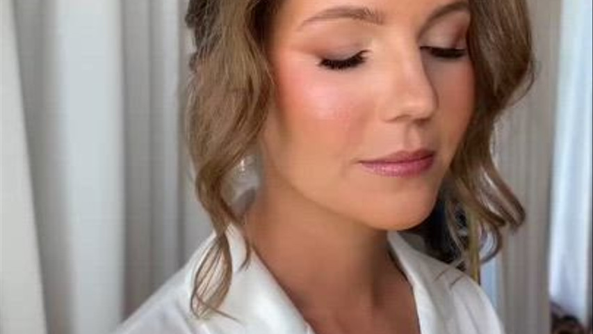 Soft Natural Bridal Glam, Glowy Makeup