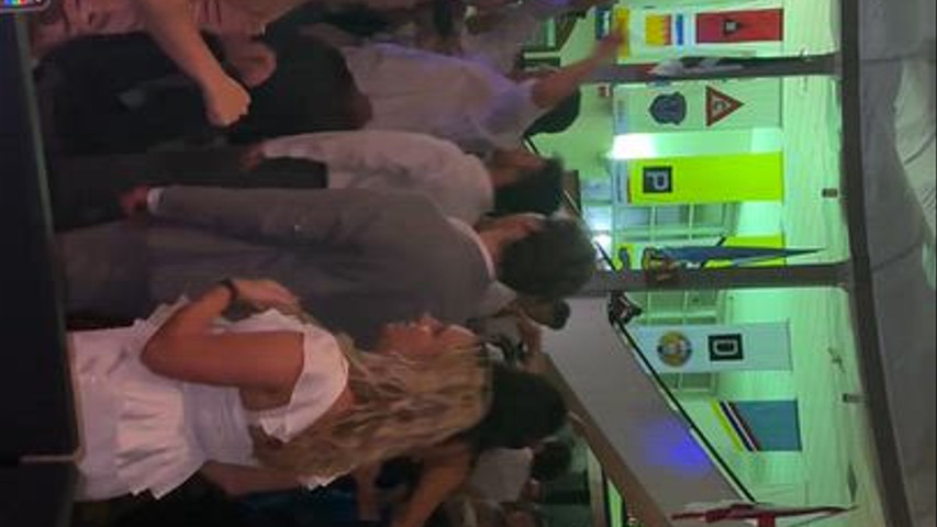 College students Wedding 