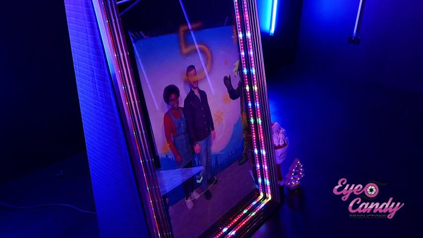 Mirror Booth - Augmented Reality