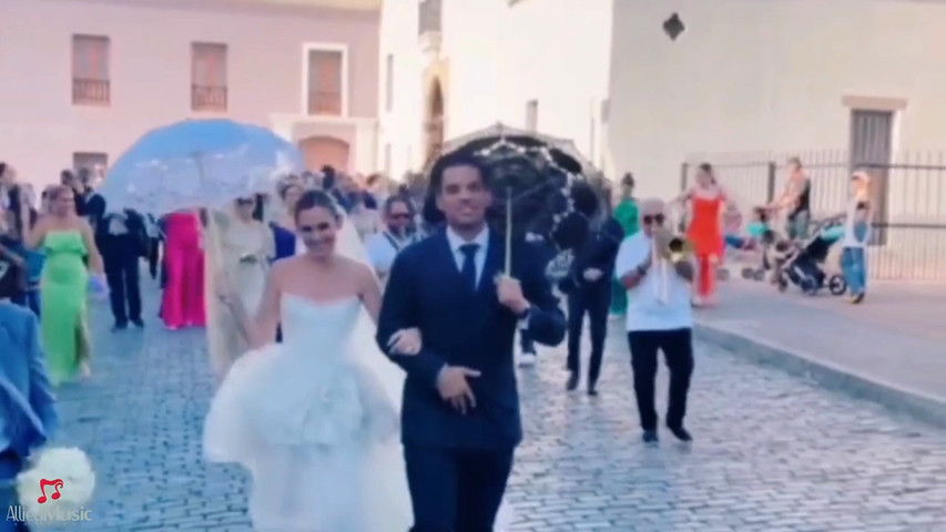 Unique Summer Weddings!