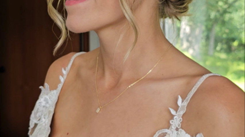 Timeless boho bride