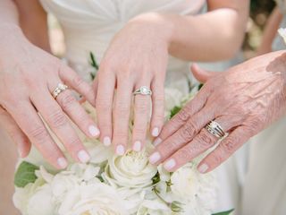How to Honor Your Grandparents at Your Wedding