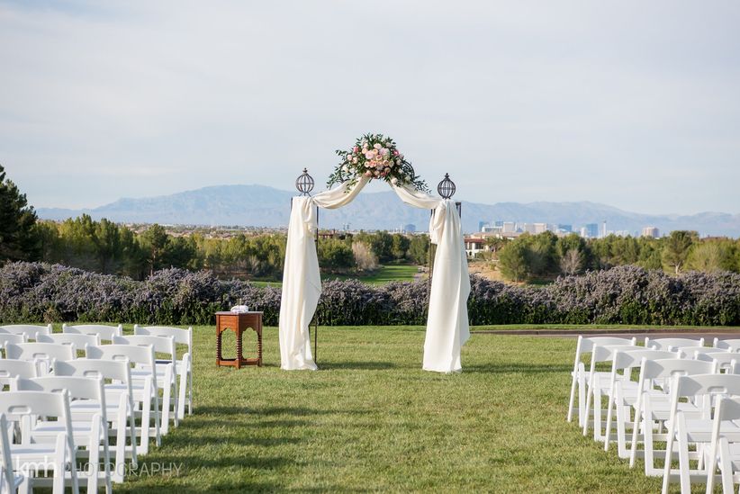 Las Vegas Wedding Venues To Wow Your Guests Weddingwire