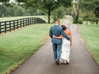 How to Handle Wedding-Day Drama Like a Pro