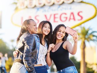 Your Guide to Planning the Ultimate Las Vegas Bachelorette Party