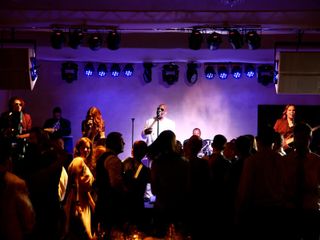 How to Hire a Band for Your Wedding