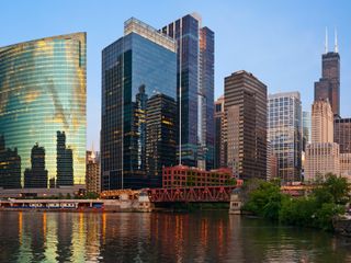 8 Downtown Chicago Wedding Venues With Scenic Views