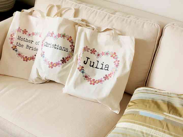 bridal party gift ideas