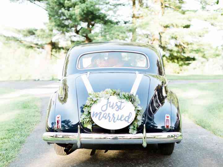 11 Wedding Car Decoration Ideas For A Memorable Send Off