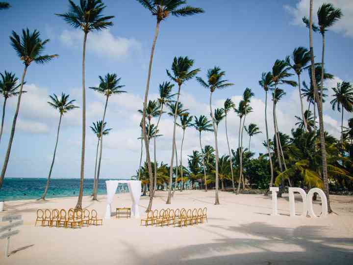 6 Dominican Republic Destination Wedding Venues A Toes In The Sand
