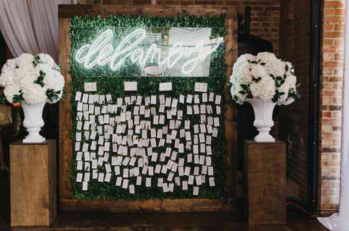 18 Wedding Escort Card Ideas To Help Seat Your Guests Weddingwire