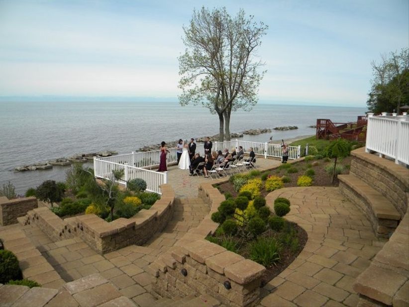 7 Romantic Lake Erie Wedding Venues In Ohio Weddingwire