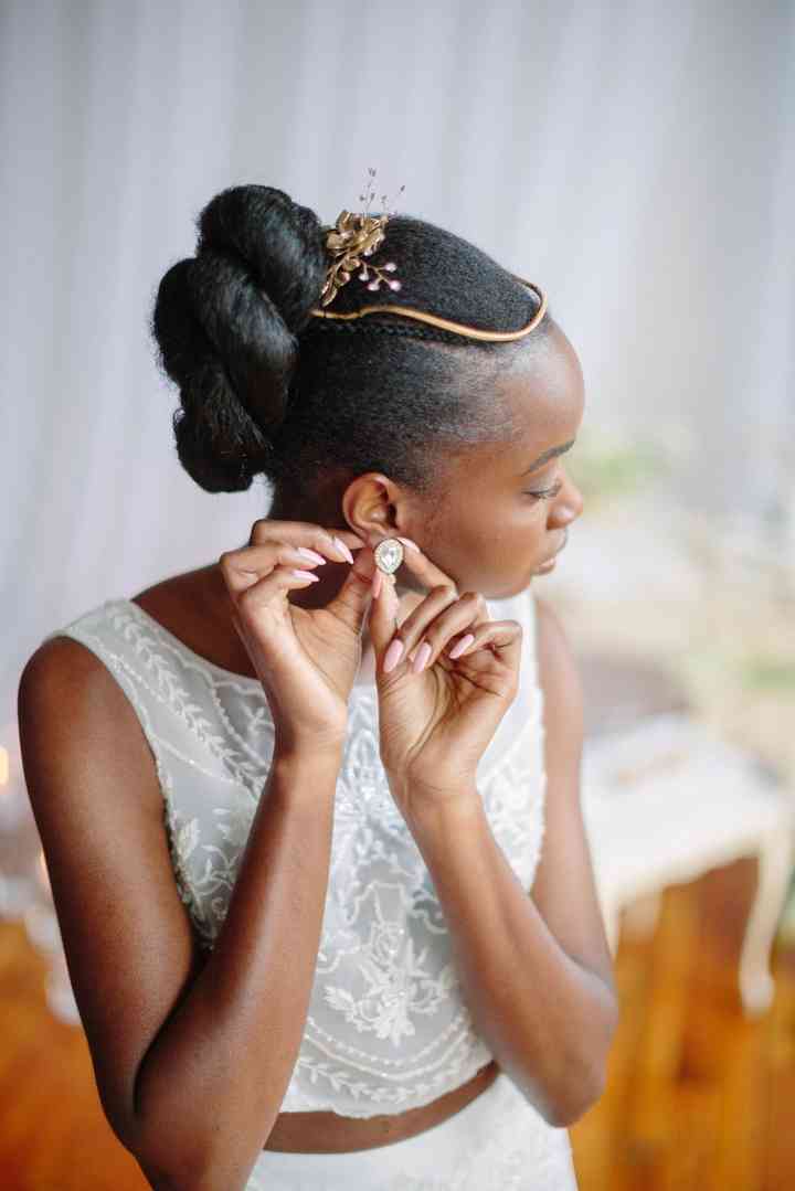 21 Natural Wedding Hairstyles For Every Length Weddingwire